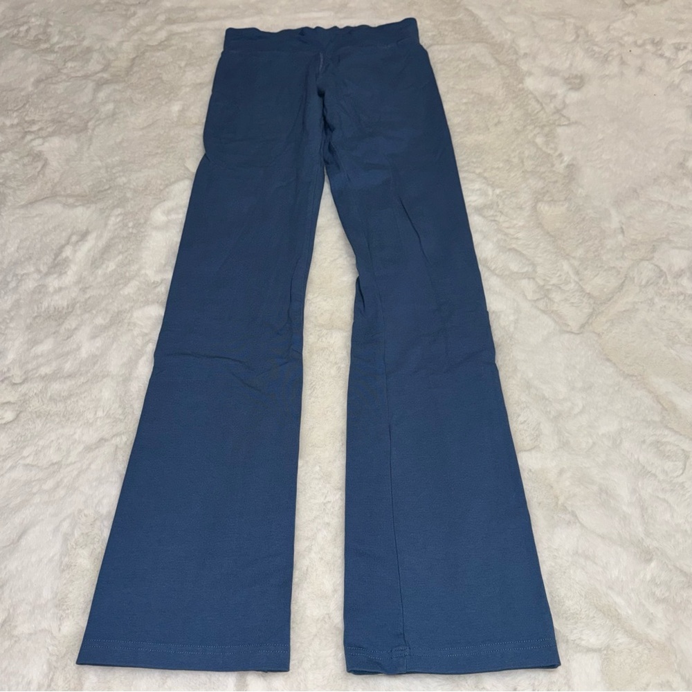 Fishers Finery Straight Leg Yoga Pants